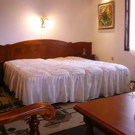 Art - M Gallery Hotel Tryavna